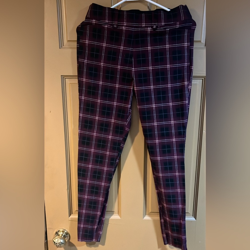 Plaid Pull On Ankle Pant